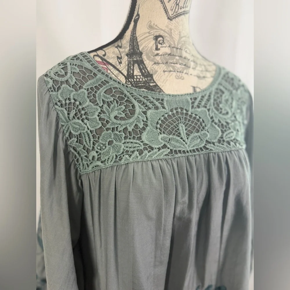 Hazel Sage Green Embroidered Crochet Lace Boho Peasant Blouse Top Size S